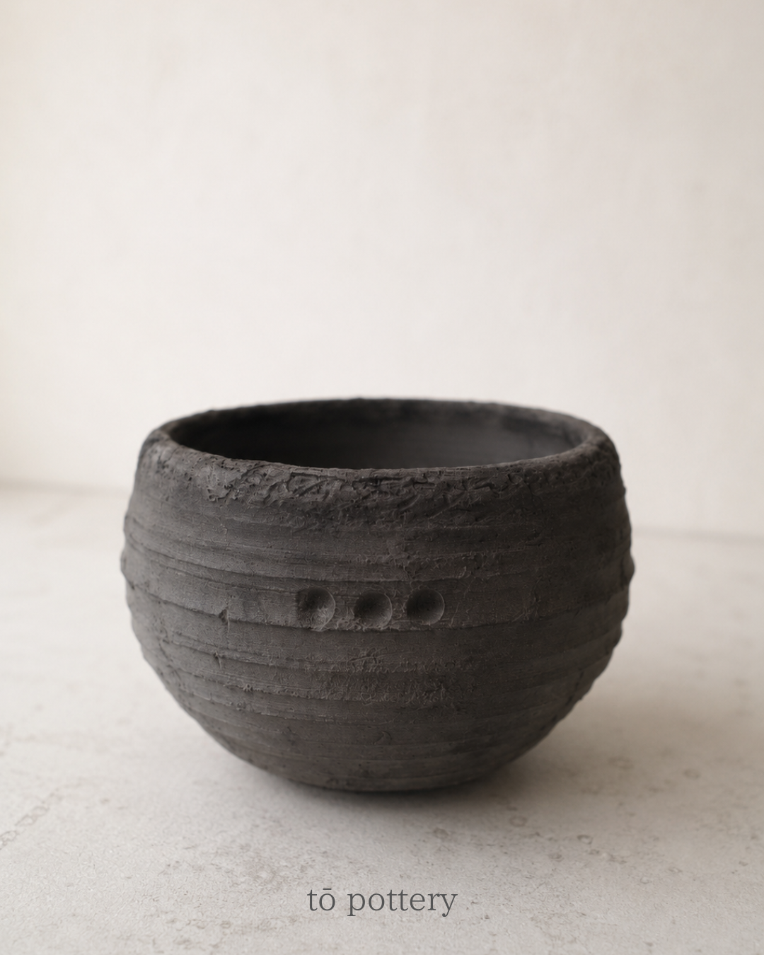 手作り陶芸 黒土の植木鉢 TYPE-11 No.001 tō pottery